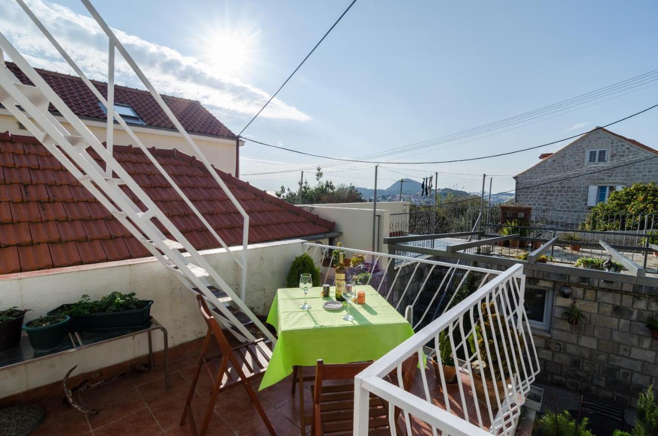 White Wave Guest House Ragusa Esterno foto